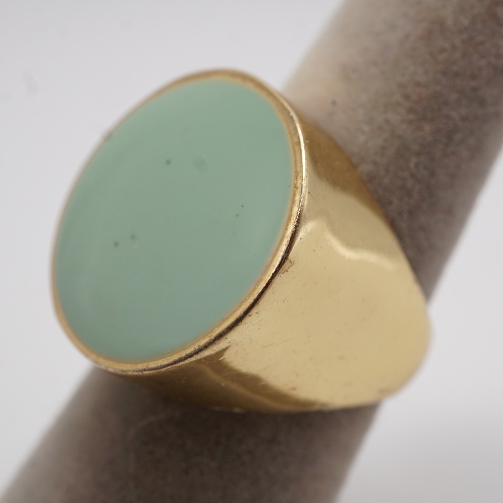 RM Vintage Gold Tone Sage Green Round Signet Ring Size 6.75